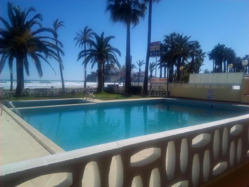 Urbanizacion Bahia Mar Con Piscina Lejlighed Peñíscola Eksteriør billede
